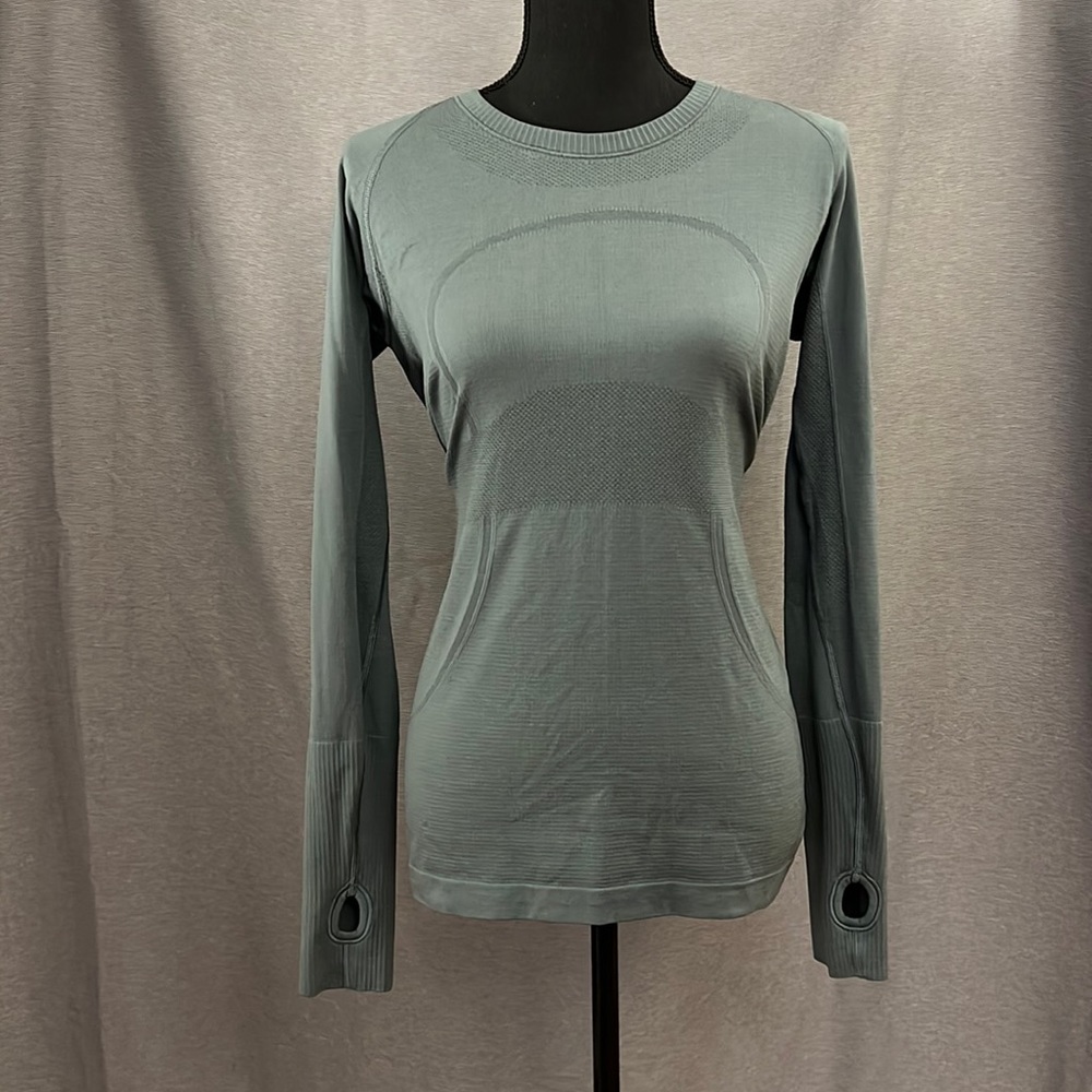 EUC lululemon Swiftly Tech Long Sleeve Shirt Size 8 Moss Green
